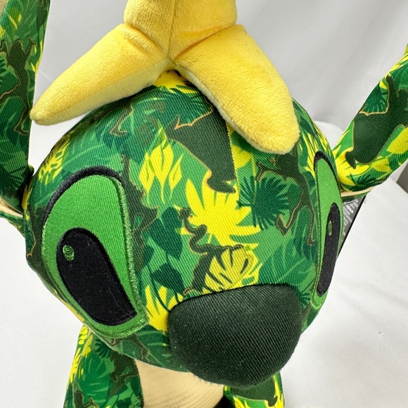 Brand New Stitch Crashes Disney Jungle Book (Limited Edition) - Picture 2 of 6